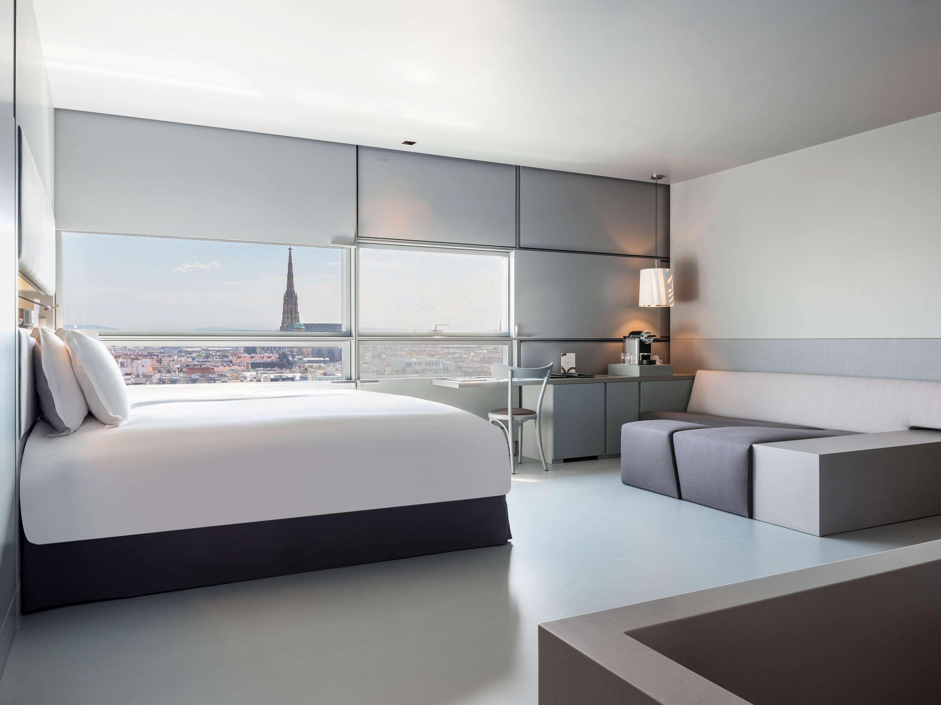 So/ Vienna Hotel Exterior photo A room at the Mandarin Oriental Paris